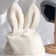 Bonnet avec des oreilles de lapin